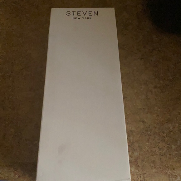 New Steve Madden Summer size 9 slides - Picture 3 of 4